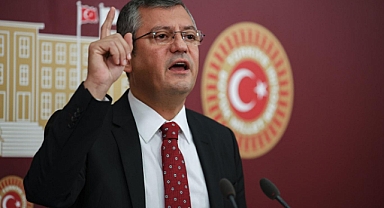 AKP iktidarı, genel başkanıyla, parti grubuyla Anayasayı tanımamakta ısrar etmektedir