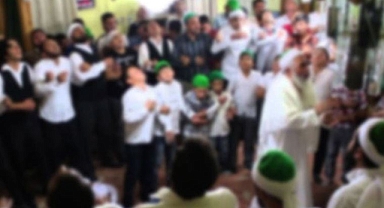 Atatürk’e lanet okuyan Demirkan yine sahnede: Fatih Belediye başkanı da törene katıldı