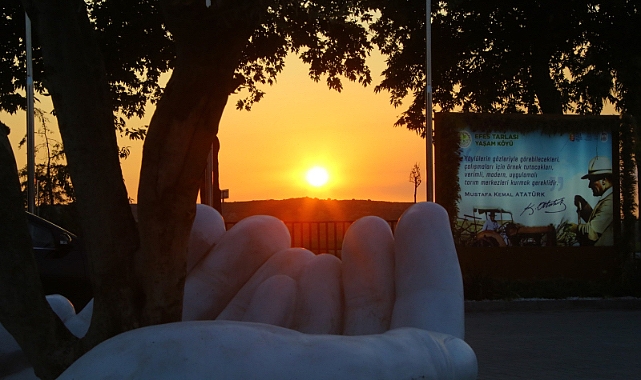 ATATÜRK’ÜN SÖZÜ EFES SELÇUK'TA YAŞAMA GEÇİYOR