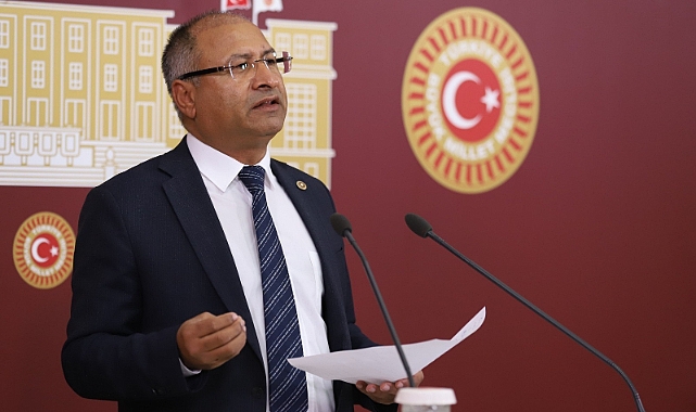 CHP’li Purçu ;“ Sokak sanatçıları 40 yıl enstrüman çalıyor, söylüyor; emekli dahi olamıyor. Yıllar sonra sokaklarda açlıktan, sefaletten ölüyor.”