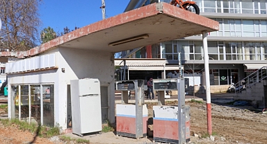 ANTALYA GAZİPAŞA'DA ESKİ PETROL İSTASYONU ALANI PARKA DÖNÜŞTÜRÜLÜYOR