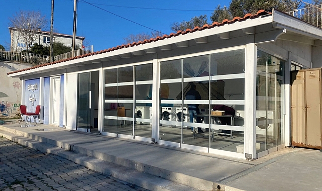 ÇEŞME’DE DEPREMZEDELERE ÇAMAŞIRHANE HIZMETI