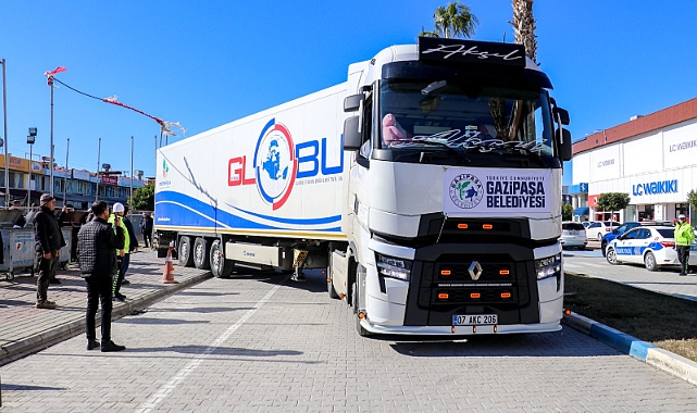 DEMREMZEDELERE GÖNDERİLEN YARDIM TIRI NARLI’YA ULAŞTI