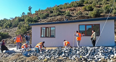ANTALYA GAZİPAŞA'DA YILDIZ AİLESİ YENİ EVLERİNE KAVUŞUYOR