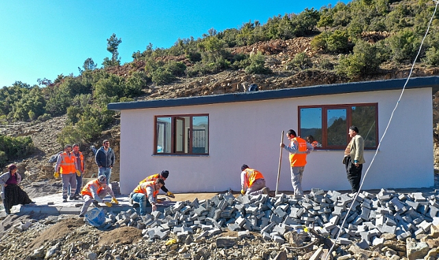 ANTALYA GAZİPAŞA'DA YILDIZ AİLESİ YENİ EVLERİNE KAVUŞUYOR
