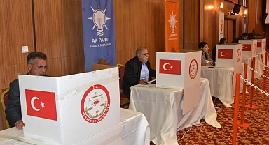 AK Parti'den Adana'da temayül yoklaması