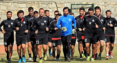 Aliağaspor Çeşme Belediyespor maçına hazırlanıyor.