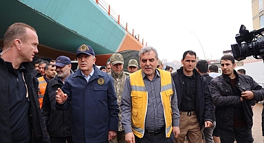 Bakan Akar Şanlıurfa’da incelemelerde bulundu