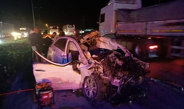 Bandırma'da zincirleme trafik kazası: 1 ölü, 2 yaralı