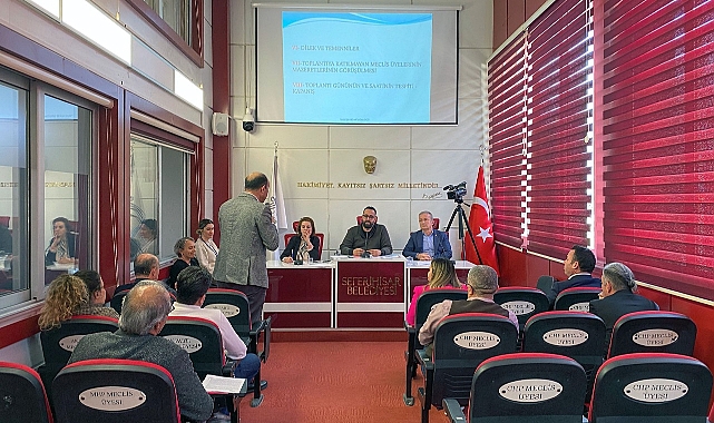 BAŞKAN AYDIN: “DEPREM OLMAMIŞ GİBİ DEVAM EDEMEYİZ”