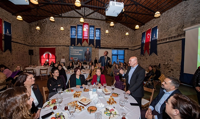 Başkan Soyer, kadın meclis üyelerine seslendi “Kadınların öncülüğünde başka bir Türkiye yaratacağız”