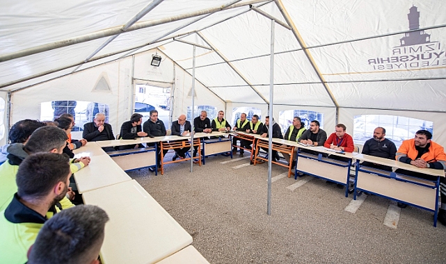 Başkan Soyer Osmaniye’deki depremzedelerle bir araya geldi