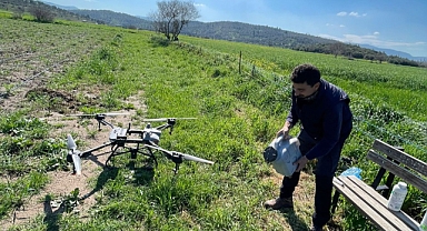 BELEDİYENİN ZİRAİ DRONE ÇİFTÇİLERİN HİZMETİNDE