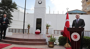 Çavuşoğlu, Kahire'de 18 Mart Şehitlerini Anma Günü ve Çanakkale Deniz Zaferi törenine katıldı