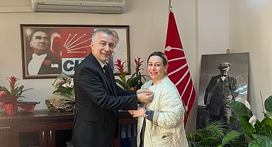 CHP Karşıyaka İlçe Başkanı Rafet Yacan uyardı: “PARTİ ÜYELİĞİ SORGULAMANIZI YAPIN”