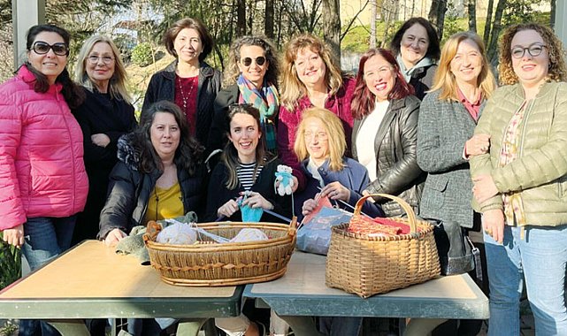 Depremzede çocuklara ilmek ilmek sıcaklık