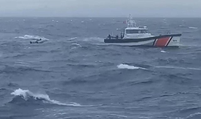 Didim'de göçmenleri taşıyan bot su aldı: 3 kişinin cansız bedenine ulaşıldı