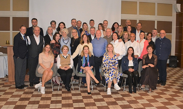 Dokuz Eylül Rotary Kulübü 30. yılını zeytinyağının izinde kutladı