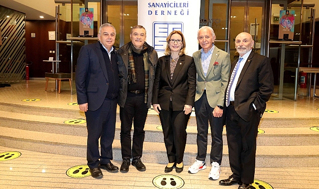 Egeli giyim sanayicileri Ertuğrul ile yola devam edecek//EGSD'de Hayati Ertuğrul güven tazeledi