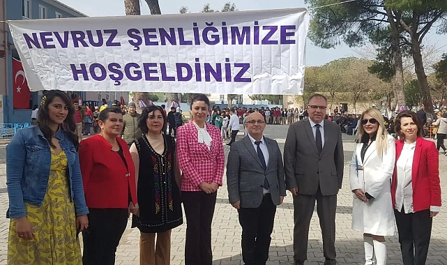 Foça'da Nevruz Çoşkusu