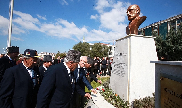 İstiklal Marşı'nın Kabulü'nün 102. yılı kutlandı