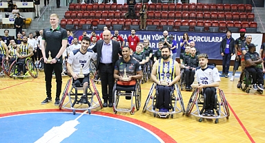 İzmir Büyükşehir Belediyesi dev organizasyonu ikinci sırada tamamladı