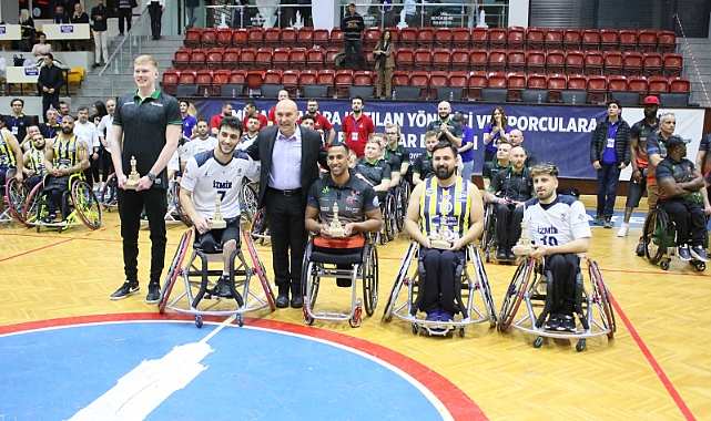 İzmir Büyükşehir Belediyesi dev organizasyonu ikinci sırada tamamladı