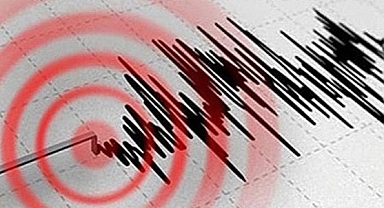 İZMİR'DE 3.5 BÜYÜKLÜĞÜNDE DEPREM