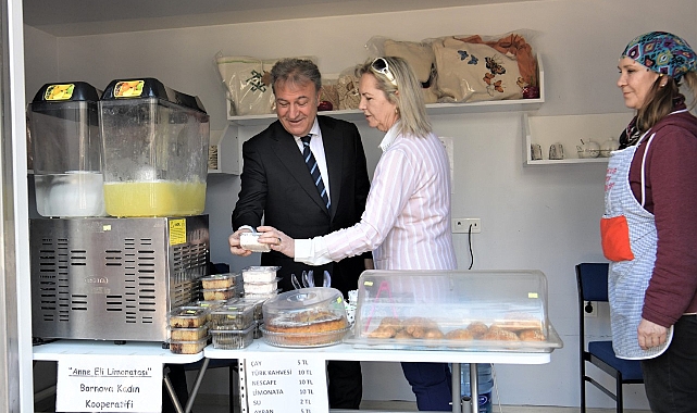 Kadın Kooperatifi satış standı açıldı