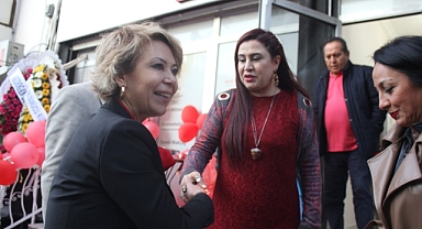 KAROL ADAYLIK İÇİN KOLLARI SIVADI