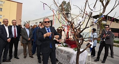 Karşıyaka’da Nevruz coşku ile kutlandı.