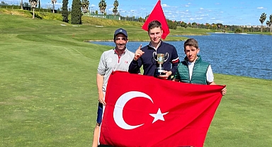 Milli Sporcumuz Ali Berk Berker, U18 Erkekler İspanya Şampiyonası’nda kupanın sahibi oldu.