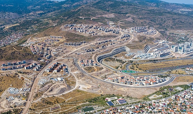 Rezerv alandaki ticari alanı AK Partili başkana mı sattılar?