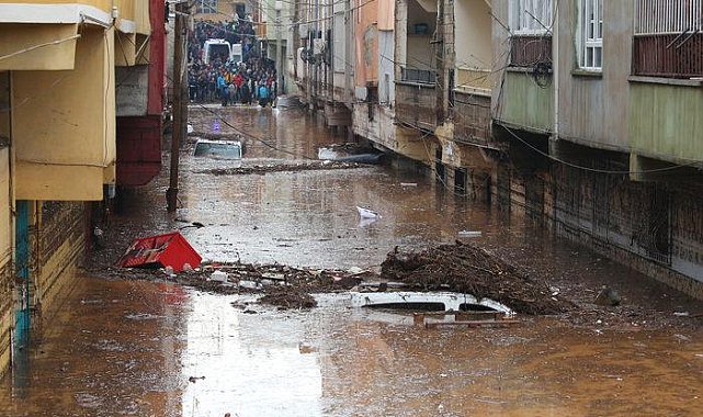 SON DAKİKA: Şanlıurfa'daki selde hayatını kaybedenlerin sayısı 17'ye yükseldi