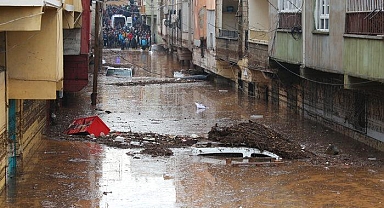 SON DAKİKA: Şanlıurfa'daki selde hayatını kaybedenlerin sayısı 17'ye yükseldi