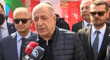 Ümit Özdağ, Esenyurt'ta Sinan Oğan için imza istedi