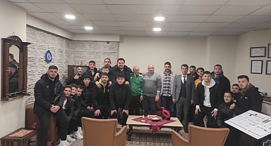 Uşaklı Budaklarspor, Ömür Yaşlı Bakımevi’in konuğu oldu