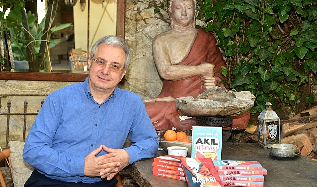 Yazar Mustafa Tuğrul Edis’ten ard arda iki kitap