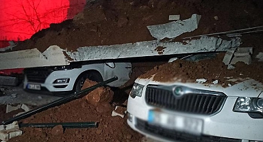 Yozgat'ta iftar vakti istinat duvarı çöktü! 11 otomobil kullanılamaz hale geldi