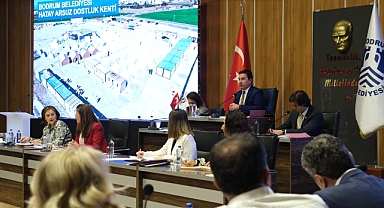 BAŞKAN ARAS, BELEDİYE FAALİYETLERİNİ ANLATTI NİSAN MECLİSİNDE GENÇLER DE SÖZ ALDI