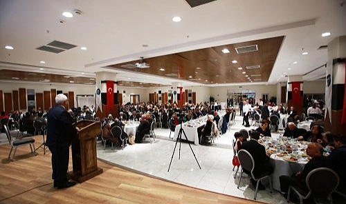 Başkan Selvitopu: Tüm zorluklara rağmen ayaktayız