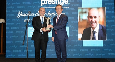 Başkan Tunç Soyer'e Yaşama Değer Katanlar Ödülü