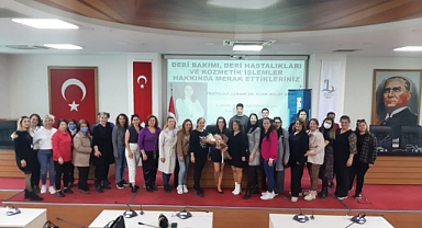 Bayraklı’da ‘dermatoloji’ semineri