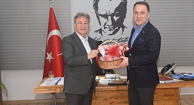 Beylikdüzü Belediye Başkanı Çalık’tan Başkan İduğ’a tam not