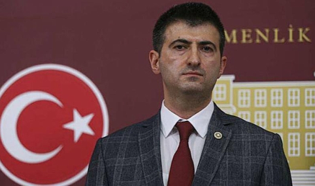CHP’li Aslanoğlu, AKP'nin listesini yorumladı: 'Omurgasız Teğmen'