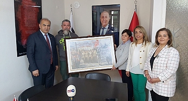 Dilek Köktaş Gündoğdu ve Adnan Selvi Zafer Partisi İlçe Başkanlığını ziyaret etti.
