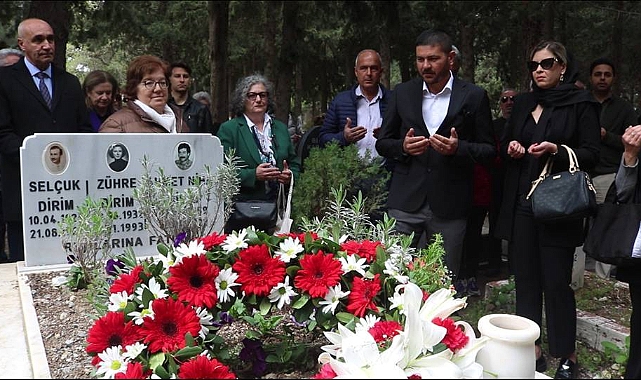 FOÇANIN EFSANE BELEDİYE BAŞKANI AHMET NİHAT DİRİM ANILDI