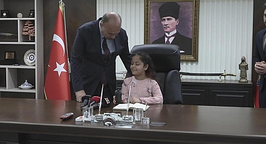 İstanbul İl Emniyet Müdürü Aktaş'ın koltuğuna şehit kızı Beyza oturdu