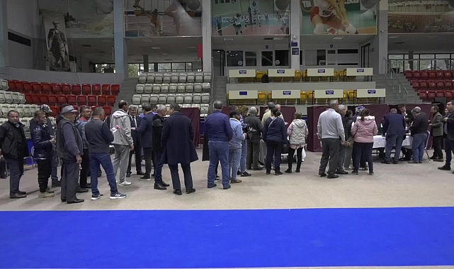 İYİ Parti İzmir, temayül için sandık başında