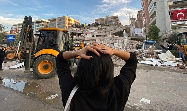 İzmir'de depreme dayanıklılık incelemesine 902 bin binadan 4 bini için başvuru yapıldı